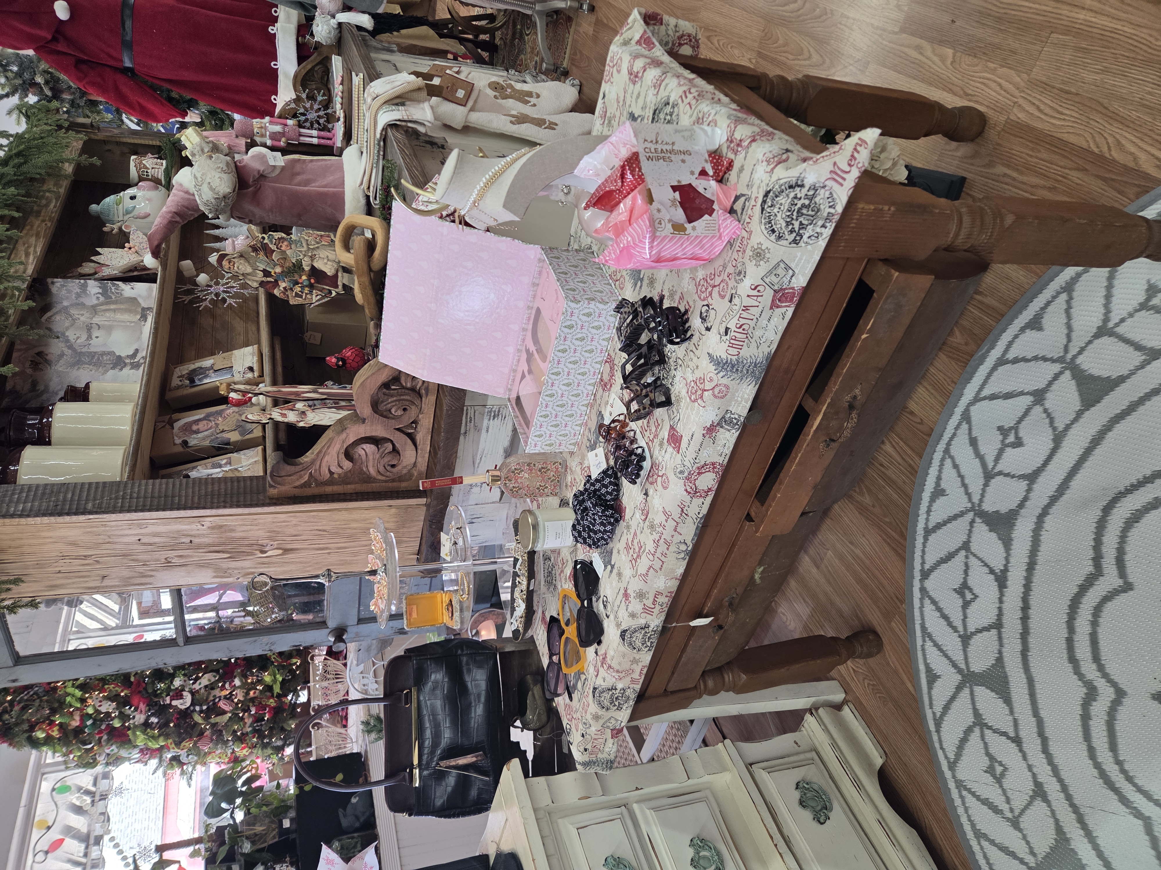 Denim & Pearls Unique Finds - photo 4